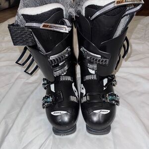 Nordica Sportmachine 85 Women's Ski Boots 2021 - size 295mm/25-25.5 (fits 8.5)